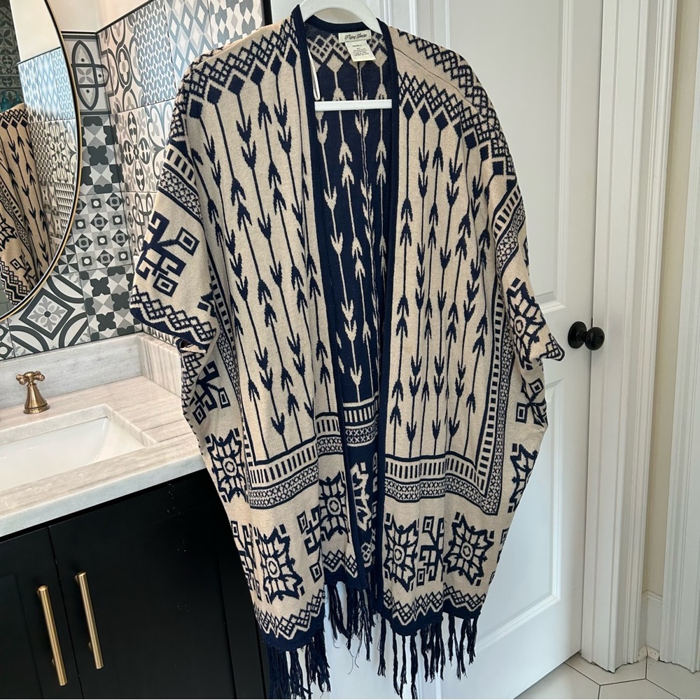Flying tomato sweater kimono